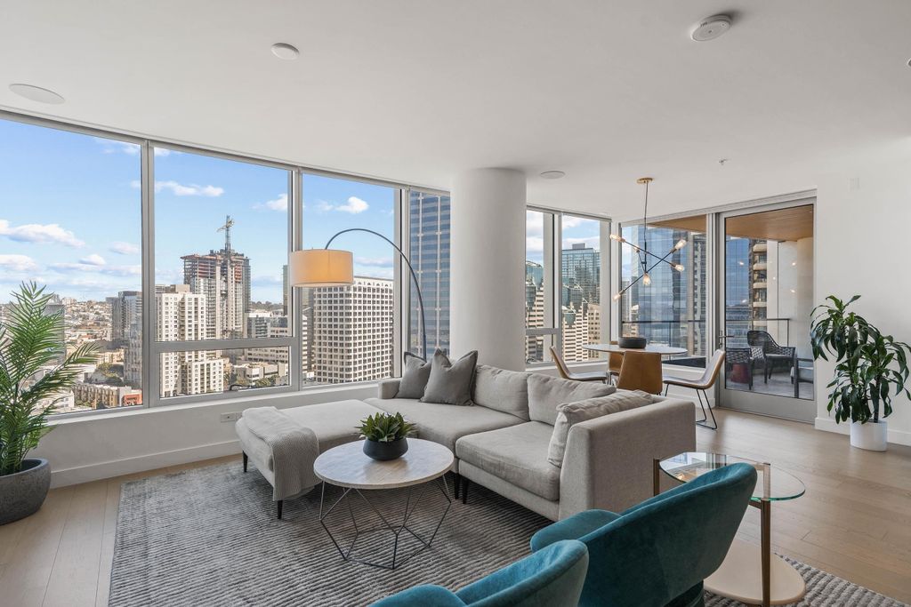 Property photo 1 of 50