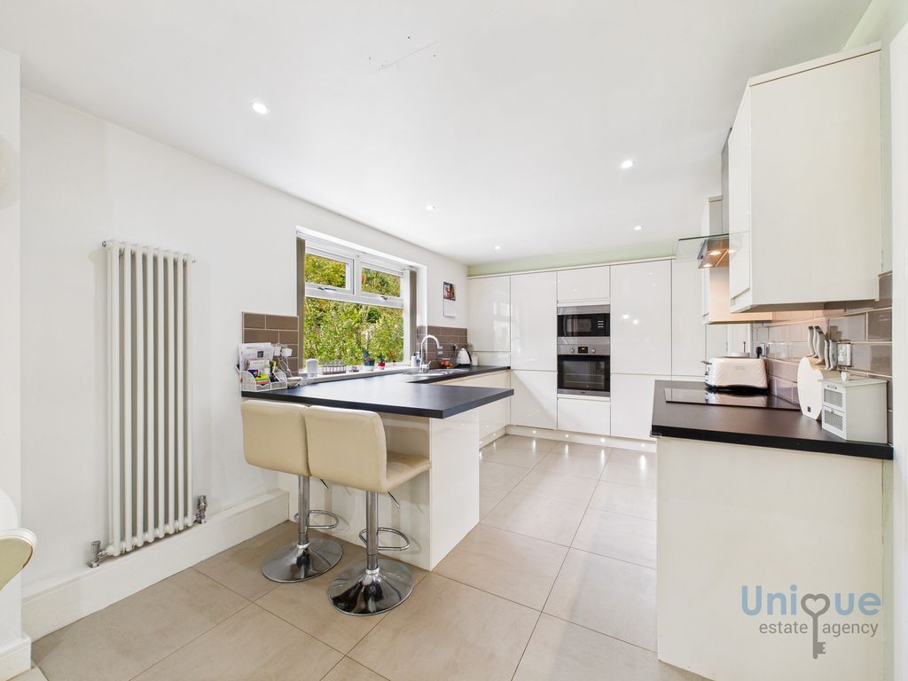 Property photo 3 of 30