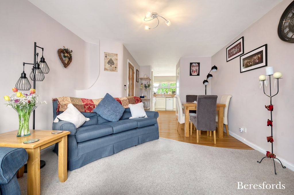 Property photo 2 of 14 Picture No. 12