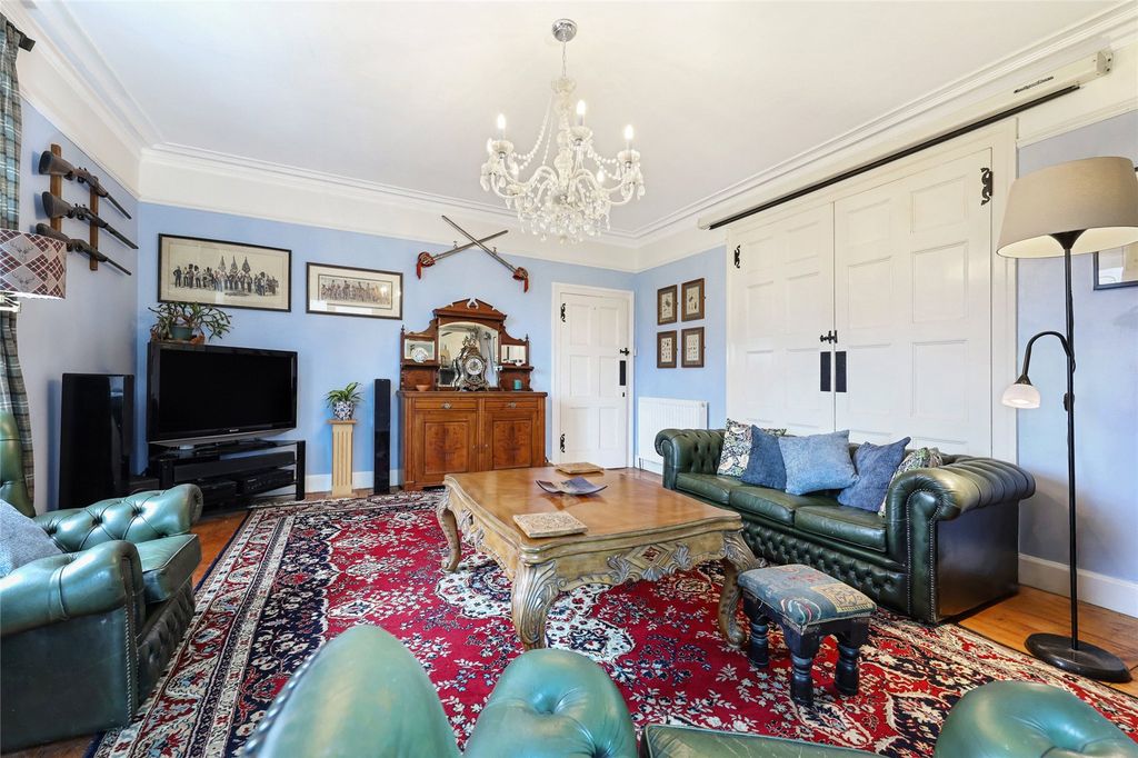 Property photo 3 of 21 Picture No. 11