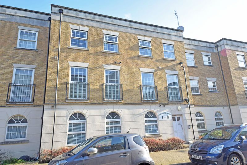 Property photo 1 of 13 Photo 12