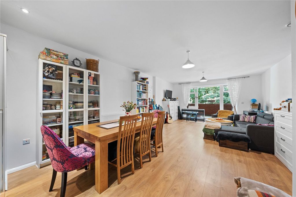 Property photo 1 of 15 Picture No. 06