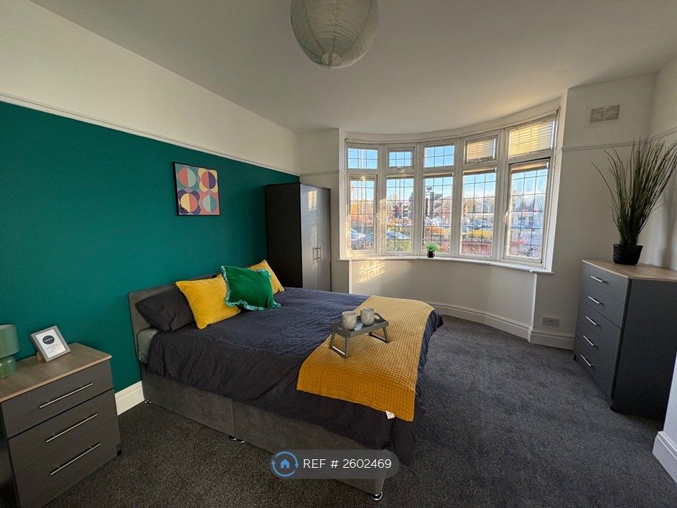 Property photo 3 of 9 Ground Floor Left