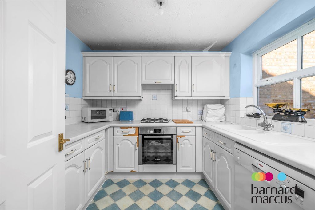 Property photo 2 of 20