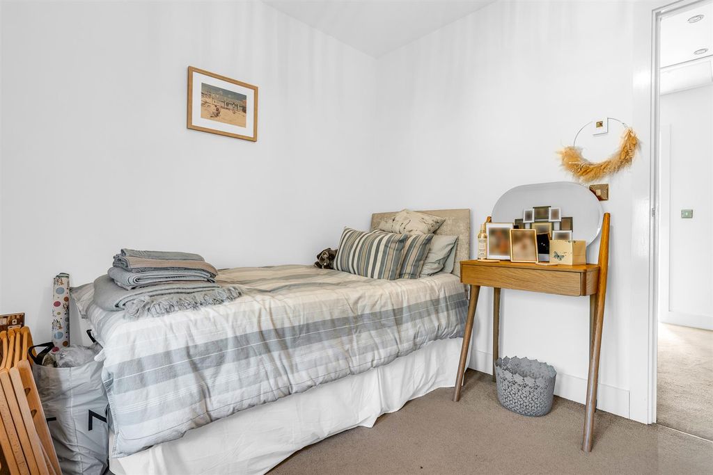 Additional image 23 of 3 bed terraced house for saleHarrison Lane, Balls Park, Hertford SG13