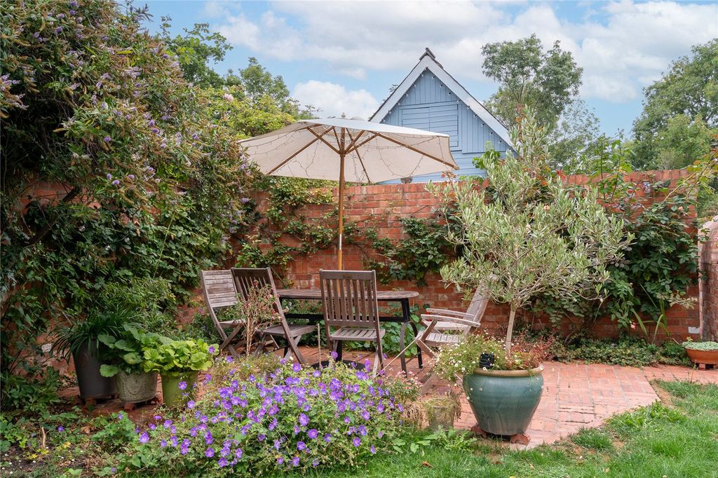Property photo 3 of 11 Picture No. 01