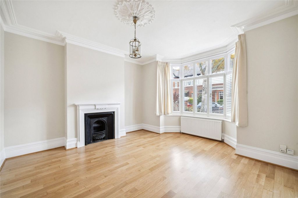 Property photo 3 of 11 Picture No. 06