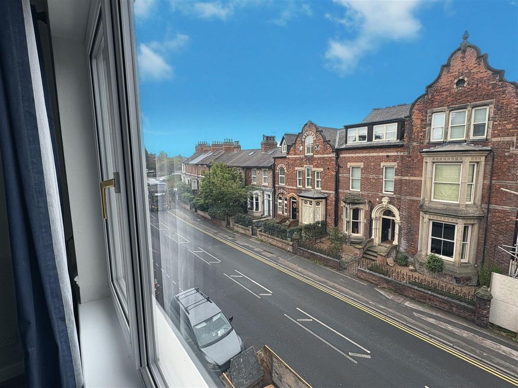 Property photo 2 of 10 New Externals (3).Jpeg