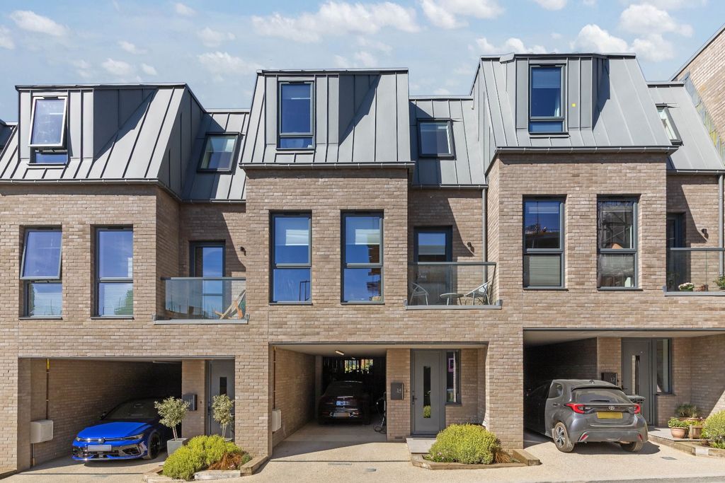 Property photo 1 of 21 5110311