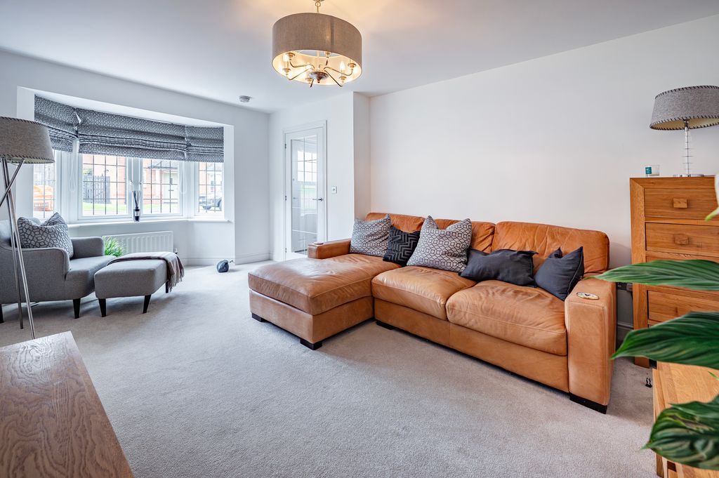 Property photo 2 of 49