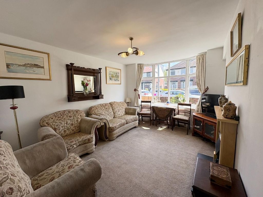 Property photo 2 of 24