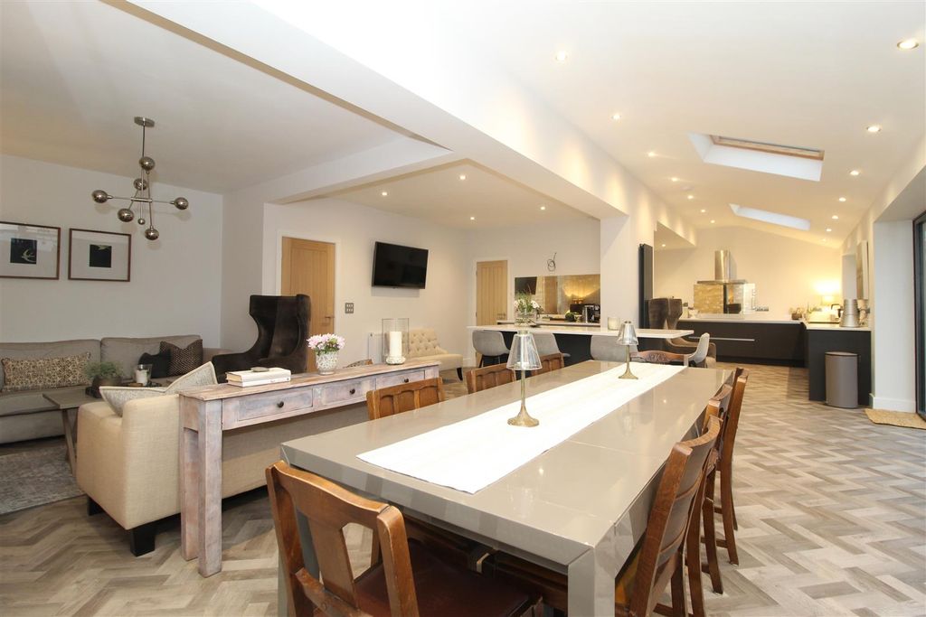 Property photo 3 of 28 Img_5472.Jpeg