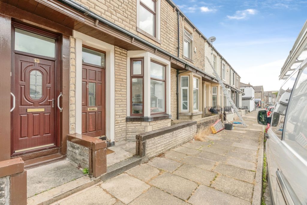 Property photo 1 of 15 Pbox-Img.Jpg