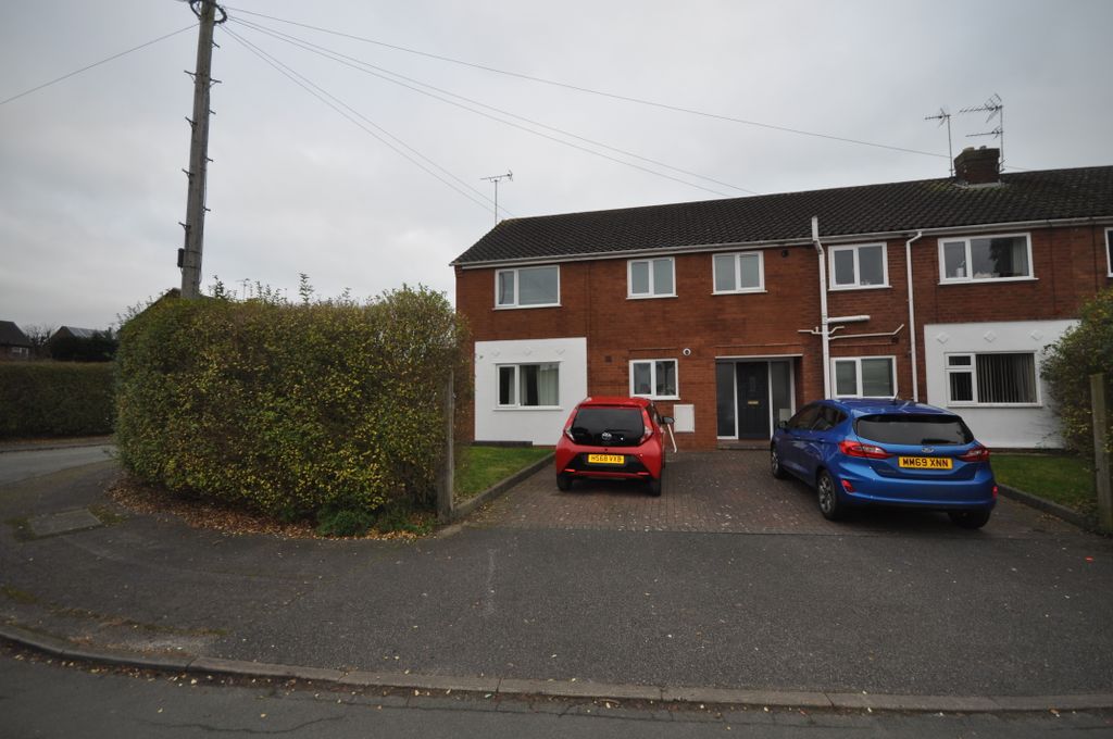 1 bed flat to rent Boughton Heath