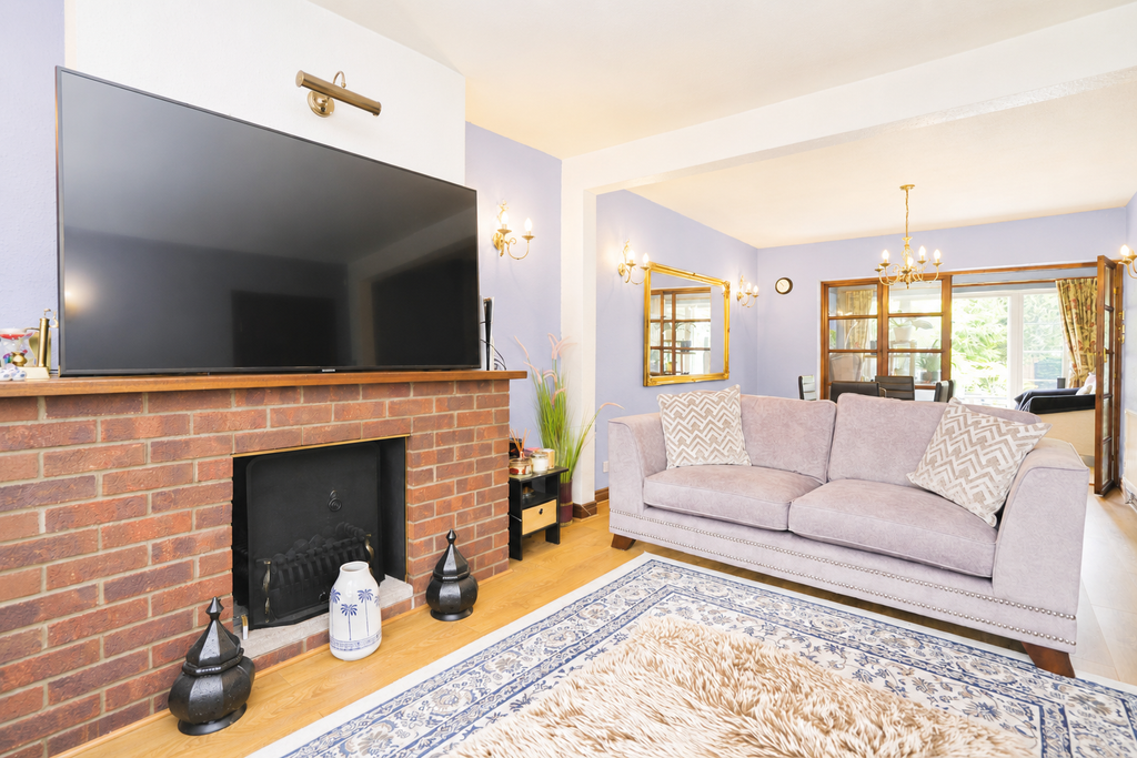 Property photo 2 of 20 586A041F-D633-44Bf-A655-9386Ded79645