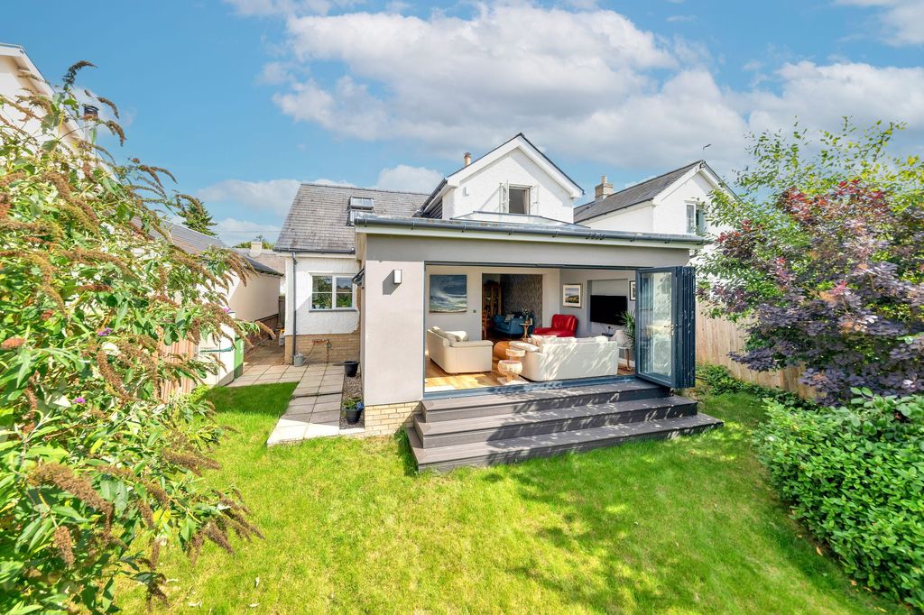 Property photo 3 of 20