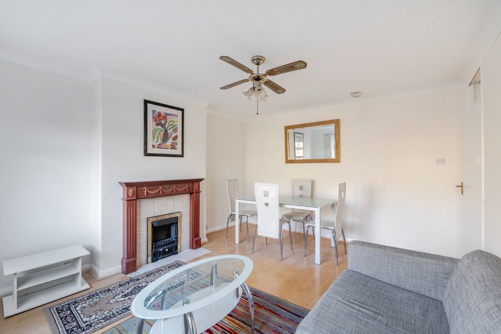 Property photo 2 of 10 Picture No. 06