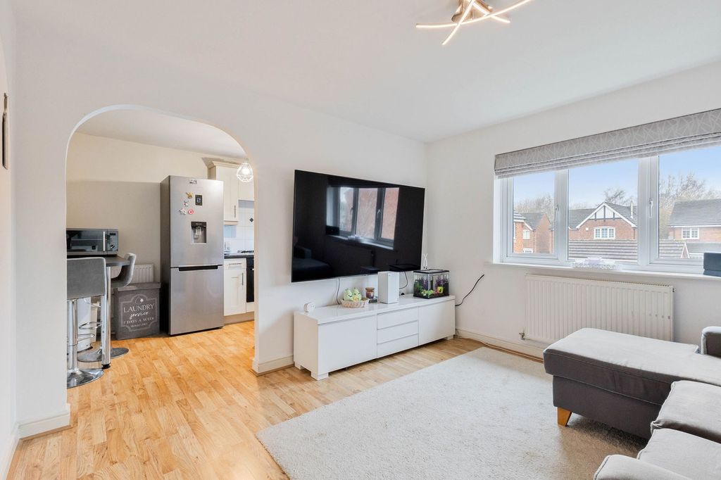 Property photo 3 of 17