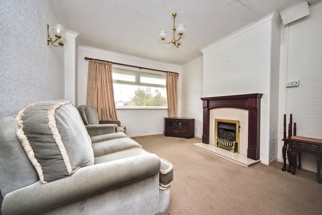 Property photo 2 of 19