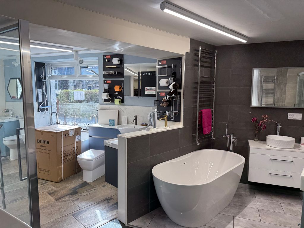 Property photo 3 of 8