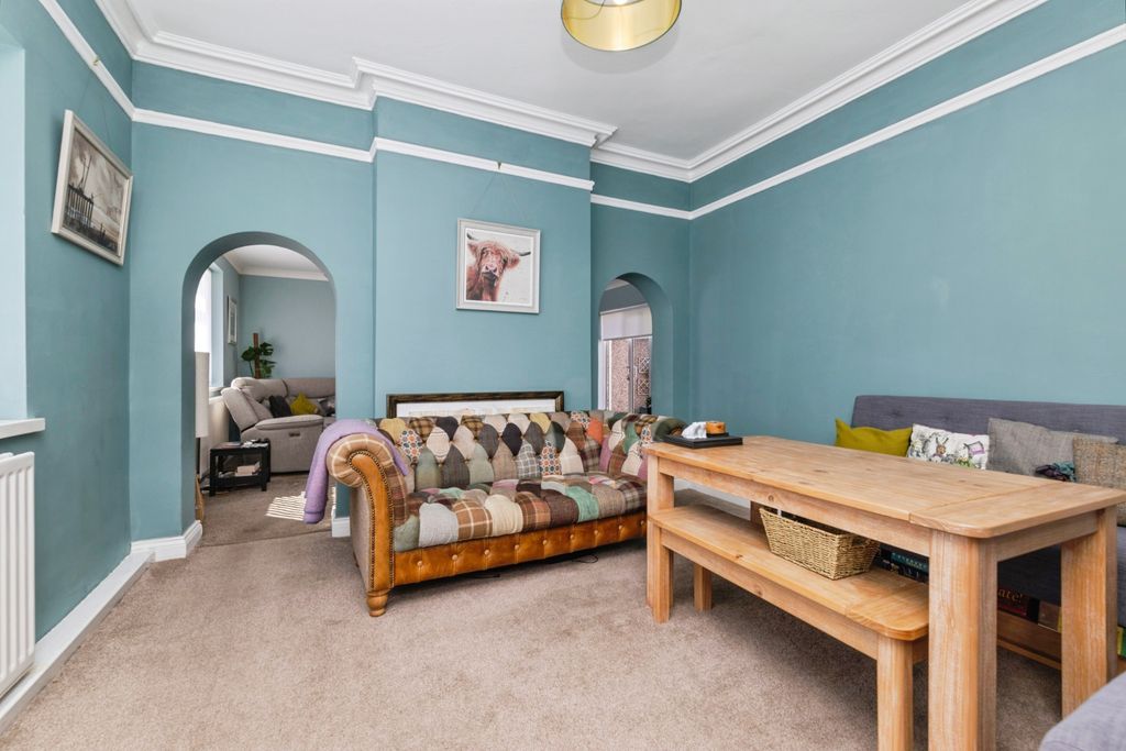 Property photo 3 of 15 Living Room