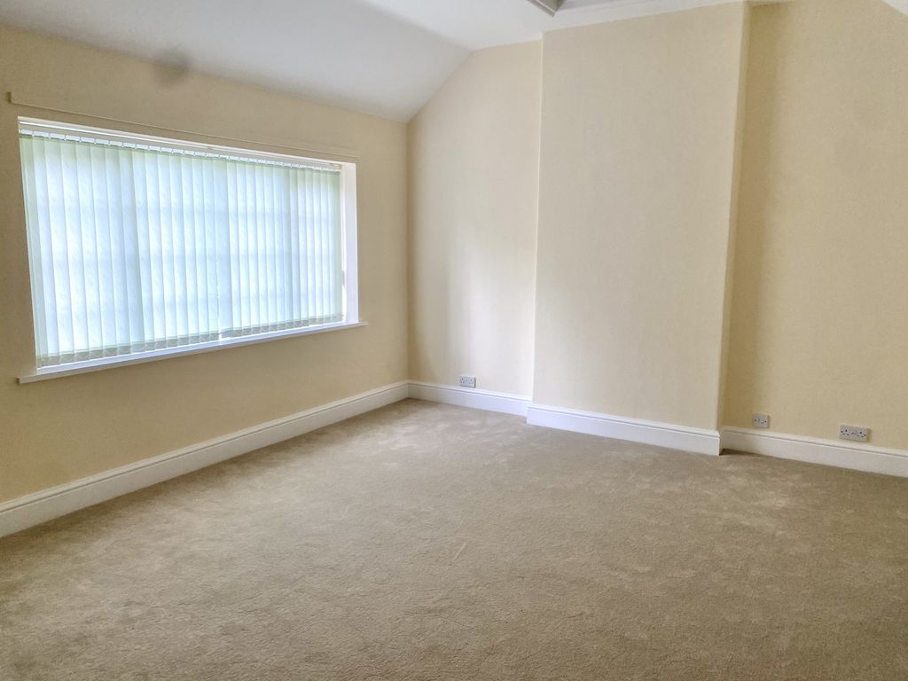 Property photo 3 of 6 Img_9612