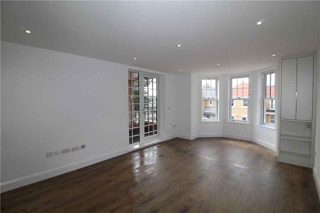 Property photo 2 of 8 Reception Room