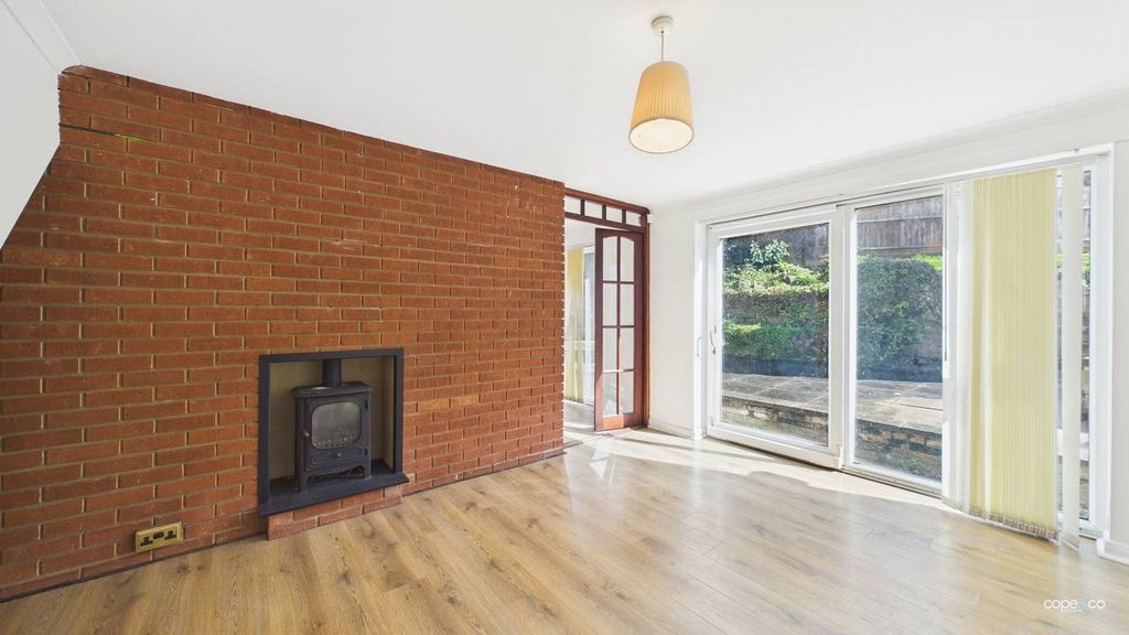 Property photo 3 of 14 5045454