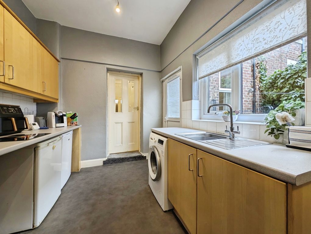 Property photo 3 of 13 Photo