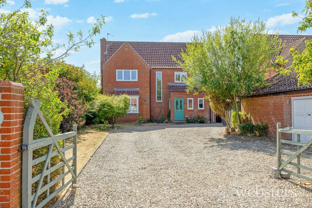 Property photo 1 of 35
