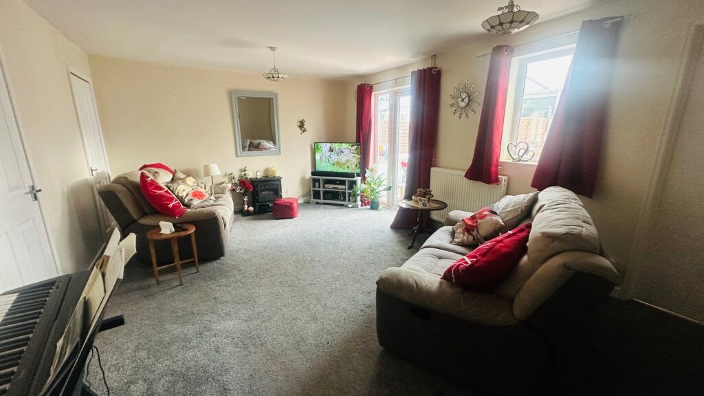 Property photo 3 of 14