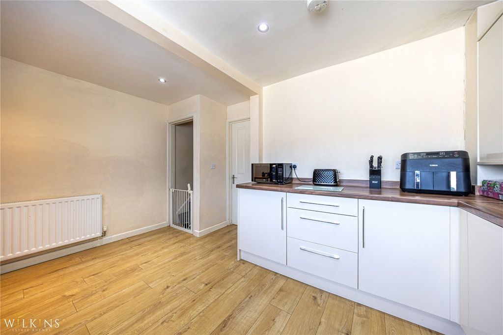 Property photo 3 of 21 Picture No. 08