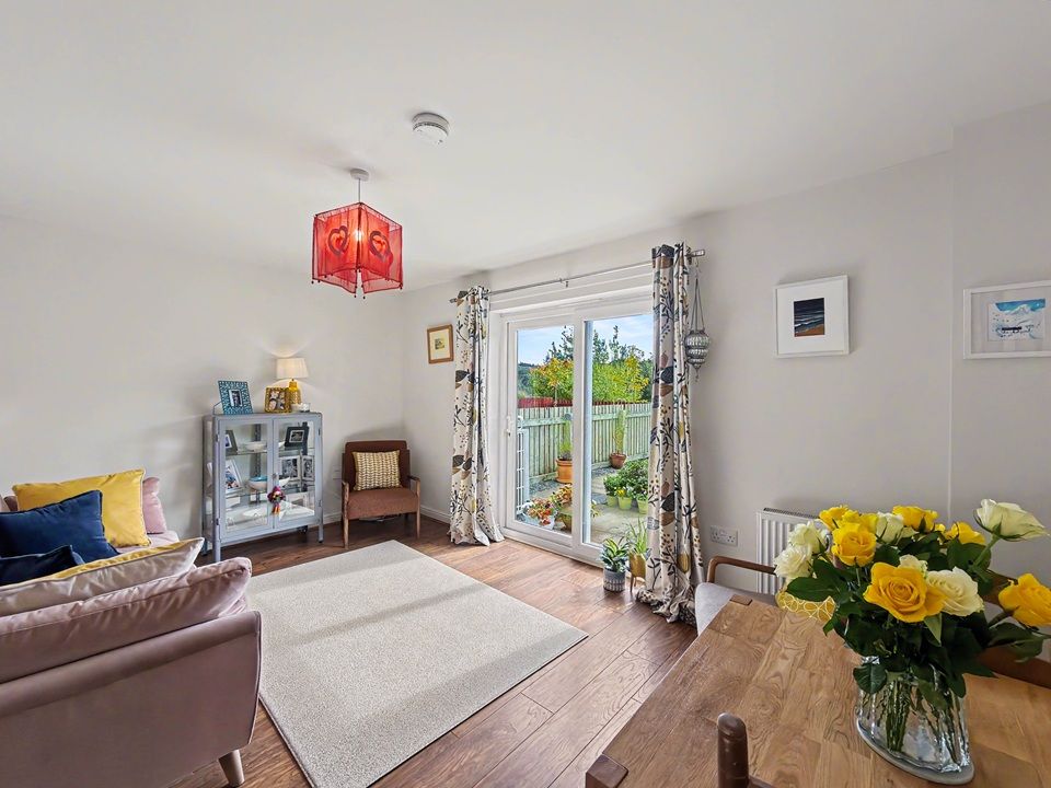 Property photo 2 of 17