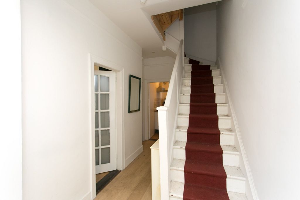 Property photo 2 of 16 Picture No. 02