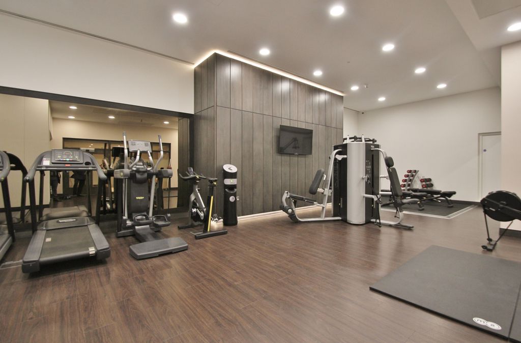 Property photo 3 of 19 Photo 15