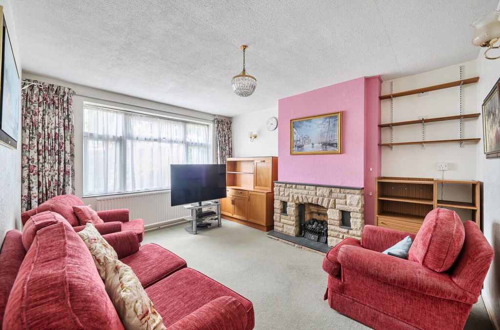 Property photo 2 of 14 1499646-4-6A749ee...