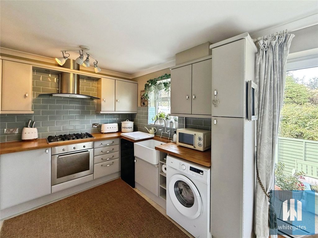 Property photo 3 of 17 Picture No. 06