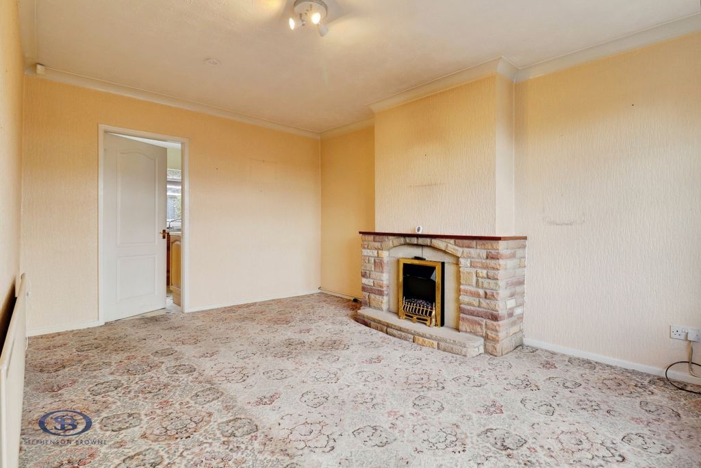 Property photo 3 of 16 Pbox-Img.Jpg