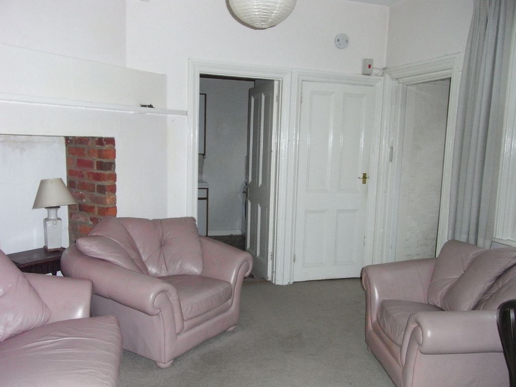 Property photo 3 of 13 4088125