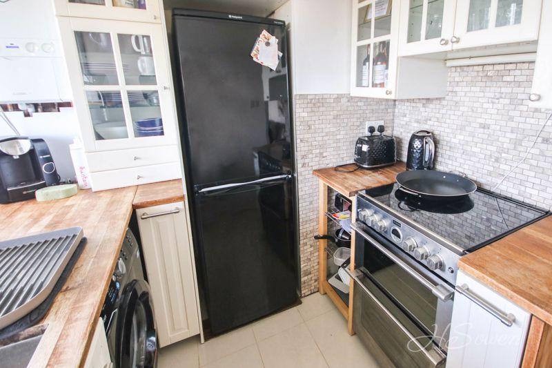 Property photo 3 of 8 Photo 1