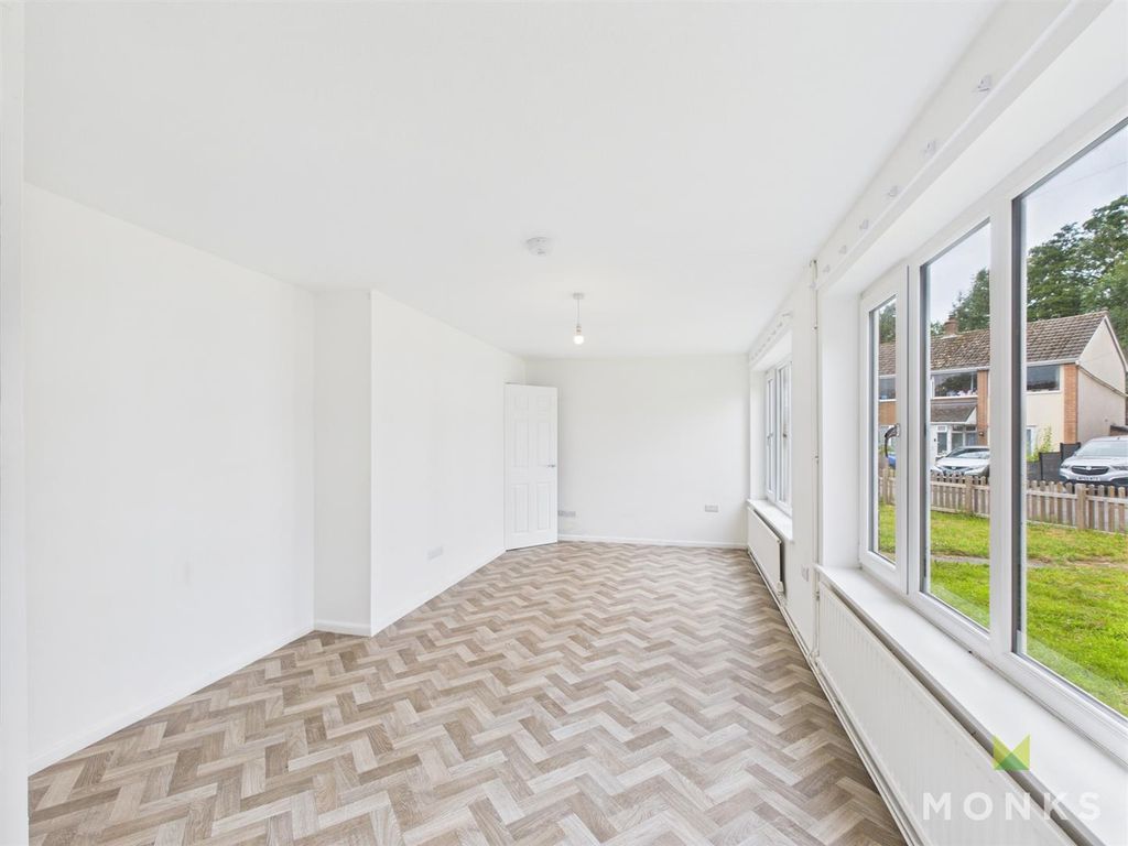 Property photo 2 of 14 Cam01348G0-Pr0720-Still001.Jpg