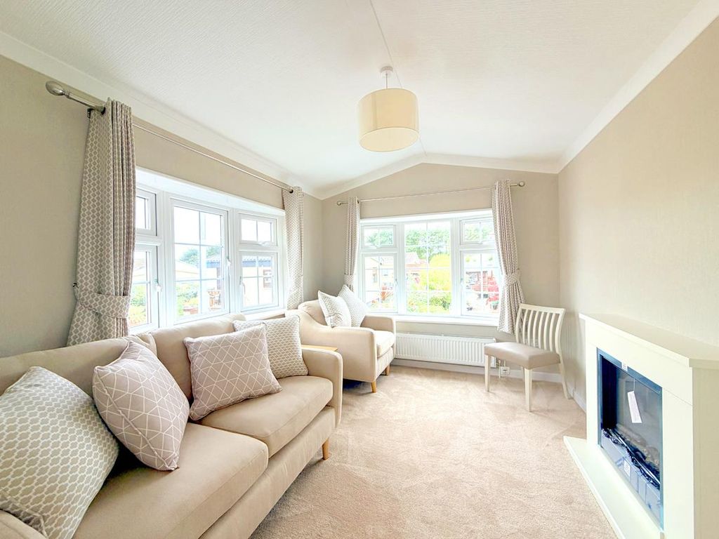 Property photo 2 of 14 Image00004.Jpg