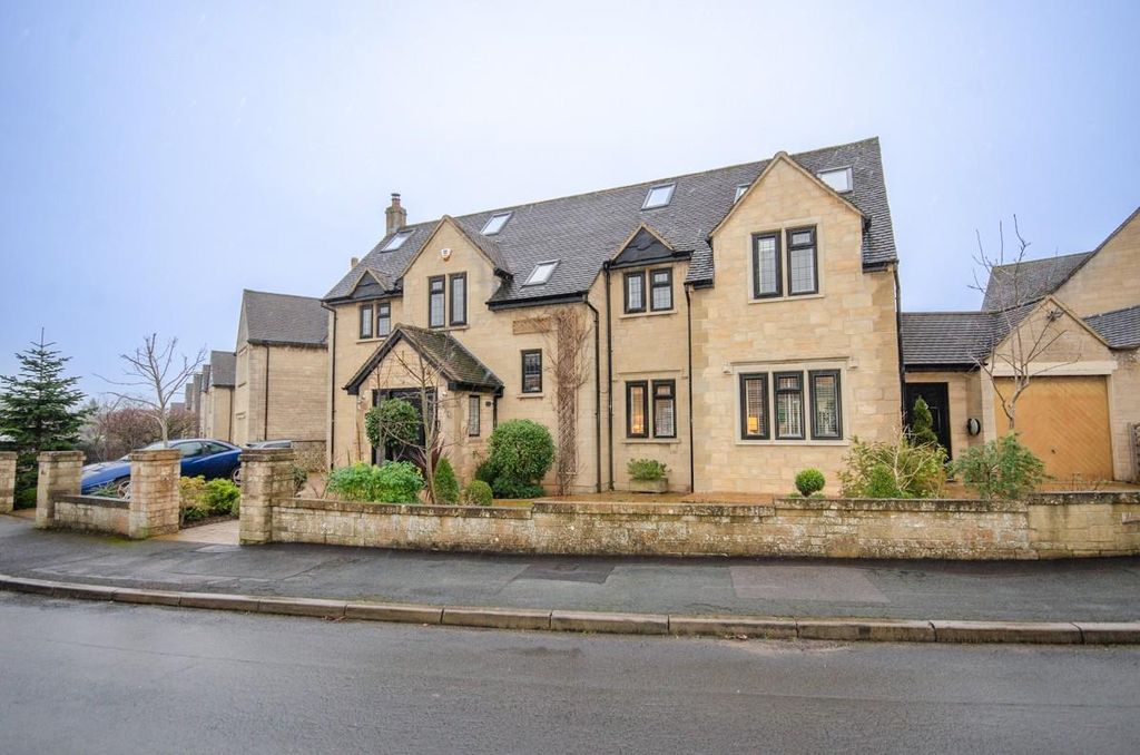 Property photo 1 of 38 Front Pic 1.Jpg