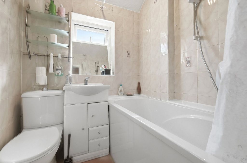 Additional image 17 of 2 bed detached house to rentJoan Road, Dagenham RM8