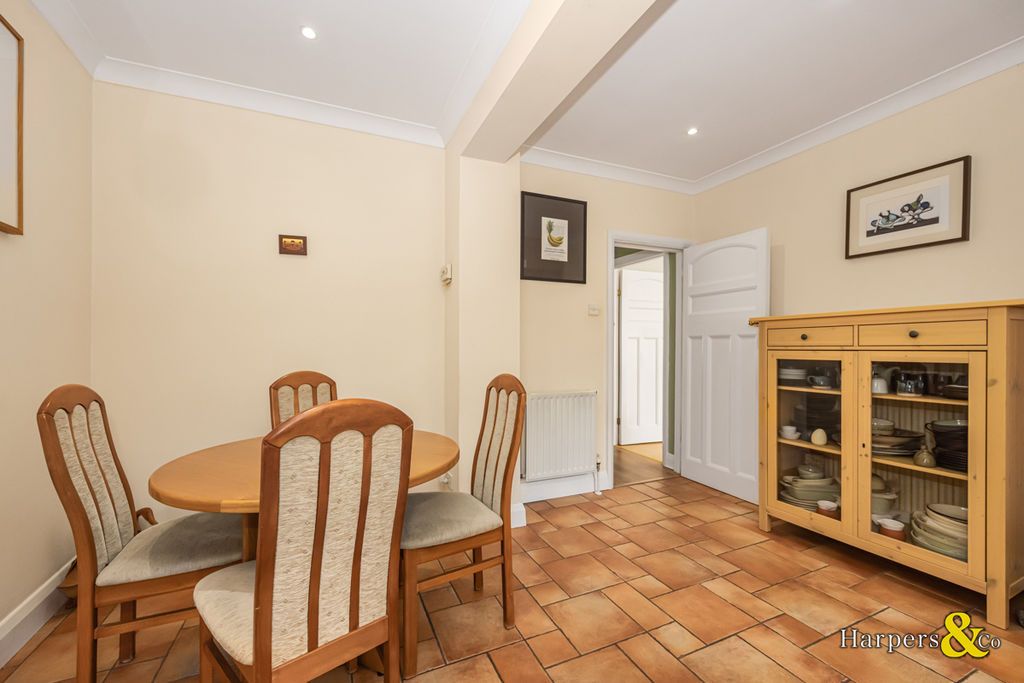 Property photo 3 of 22 Photo 18