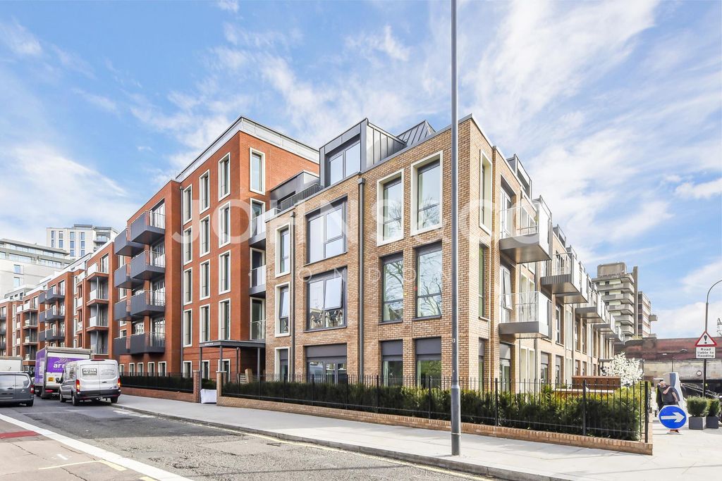 Property photo 2 of 7