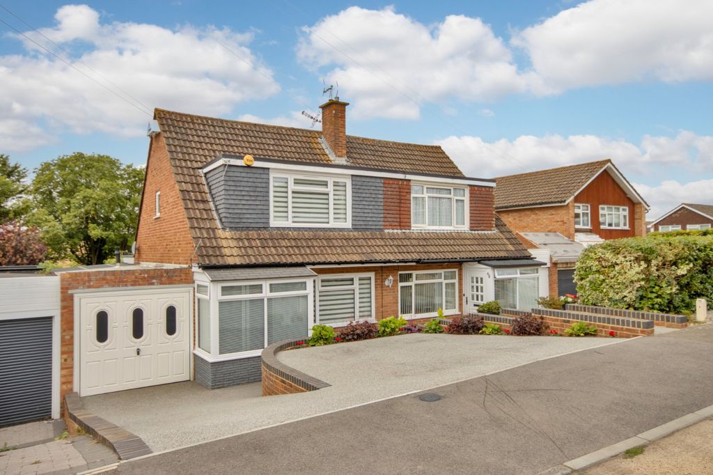 Property photo 1 of 15 External