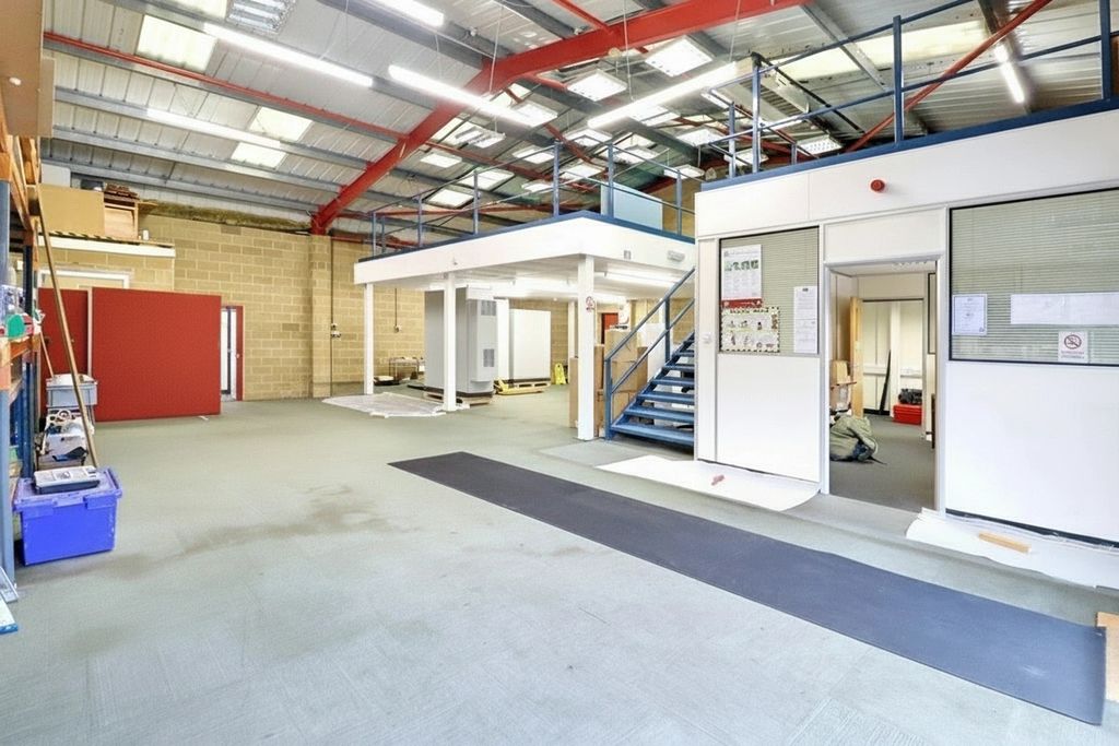 Property photo 3 of 18 Openart-Image_Jv8Pemf6_1759939259602_Raw