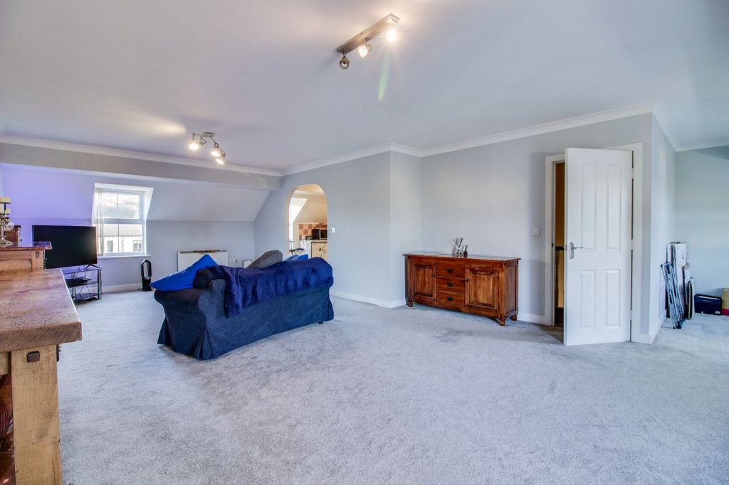Property photo 2 of 16 Picture No. 06