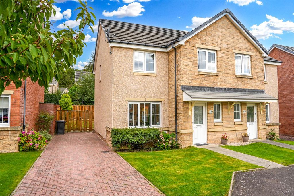 Property photo 1 of 31
